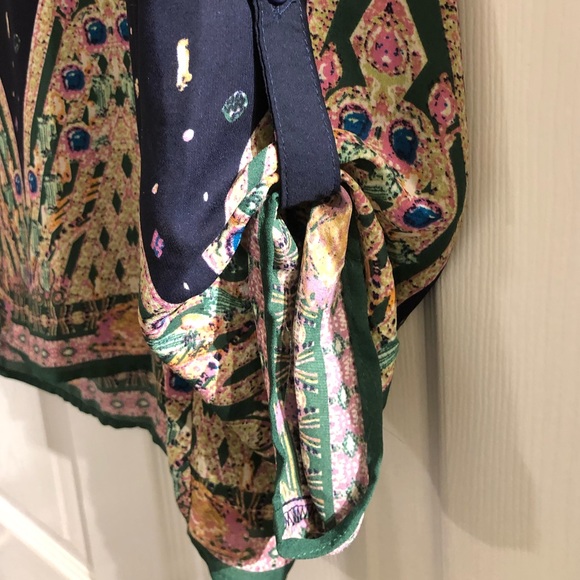 Roommates Navy-Multi Color Blouse - Picture 6 of 8